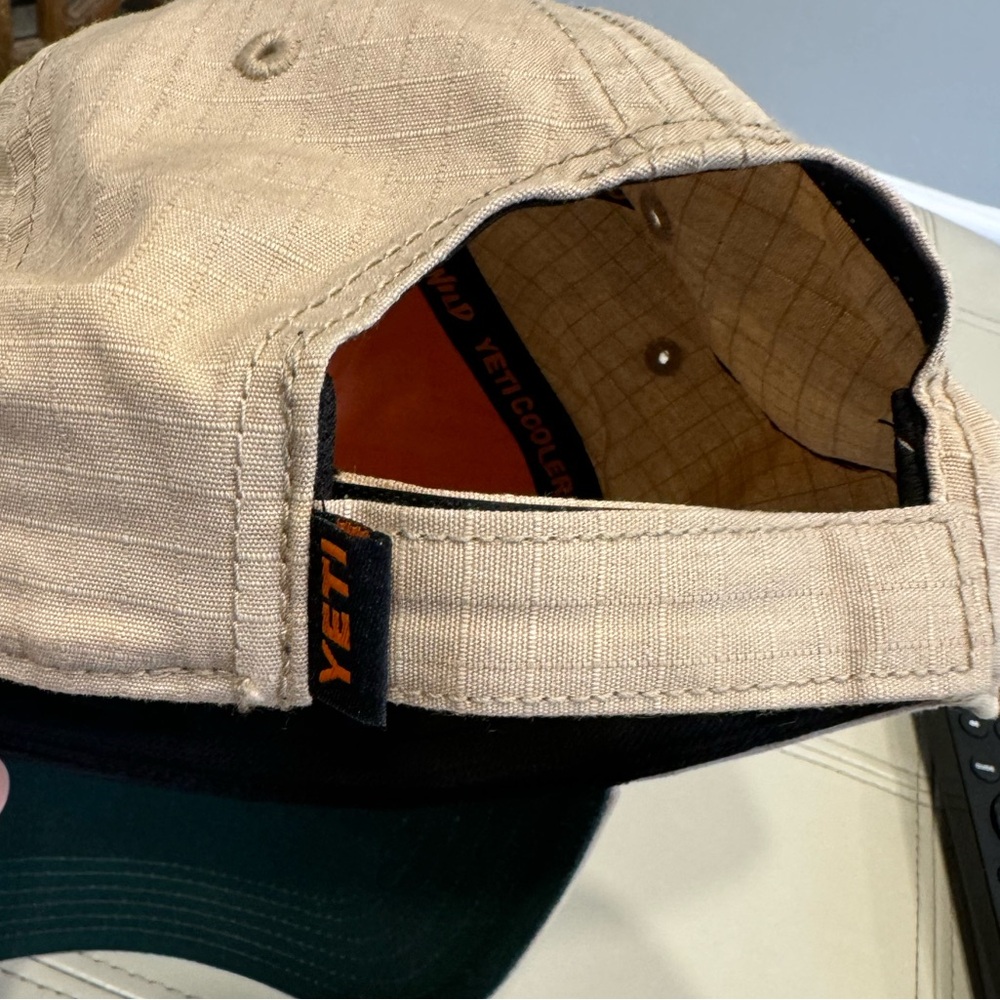 YETI Structured Performance Hat - Picture 2 of 3